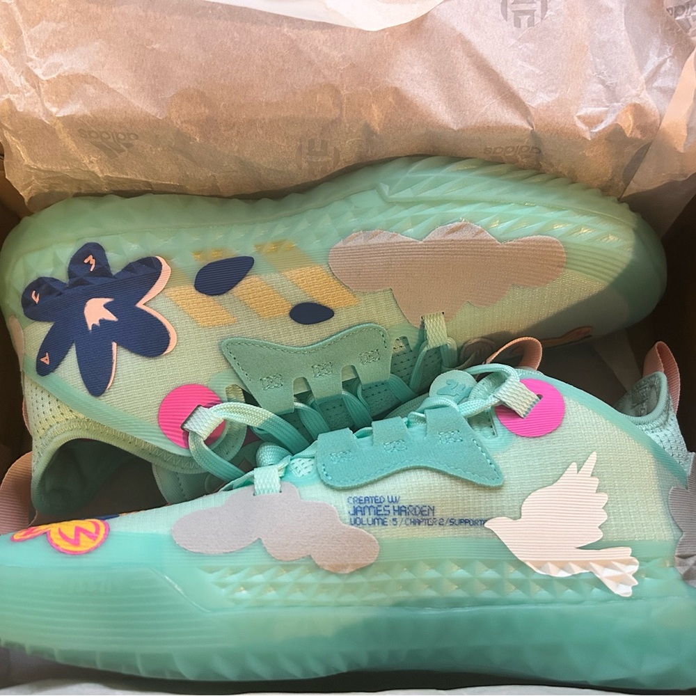 Men's Light Teal Athletic Sneakers with Pink Accents